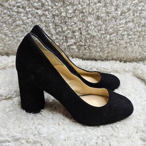Isola Eleni Black Suede Block Heel Pumps‎ sz 8.5